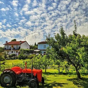 30 Gospodarstwo agroturystyczne Moniga del Garda